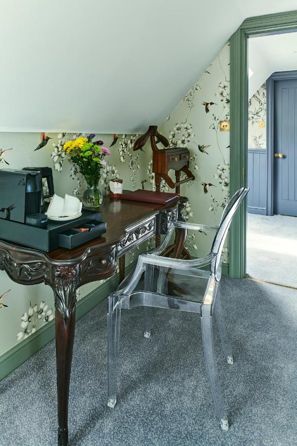 Monkstadt 1745 Restaurant With Rooms พอทรี ภายนอก รูปภาพ